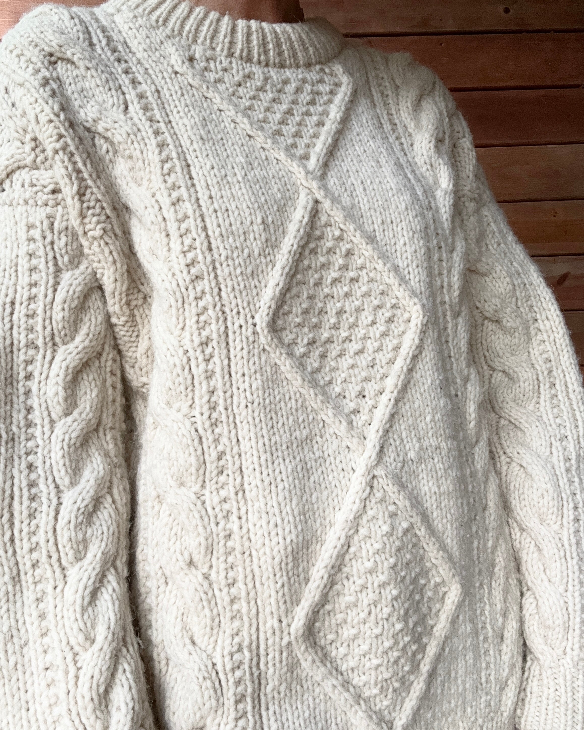 Vintage 1990s Handknit Cream Aran Cable Sweater M L