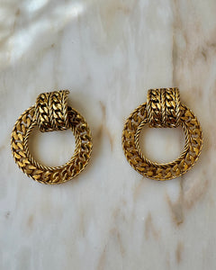 Vintage 80s Gold Tone Chain and Braid Design Hoops Swivel Clip on Earrings