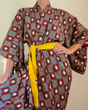 Vintage Japanese Silk Ottoman Miesen Kimono Robe in Kasuri Ikat Design