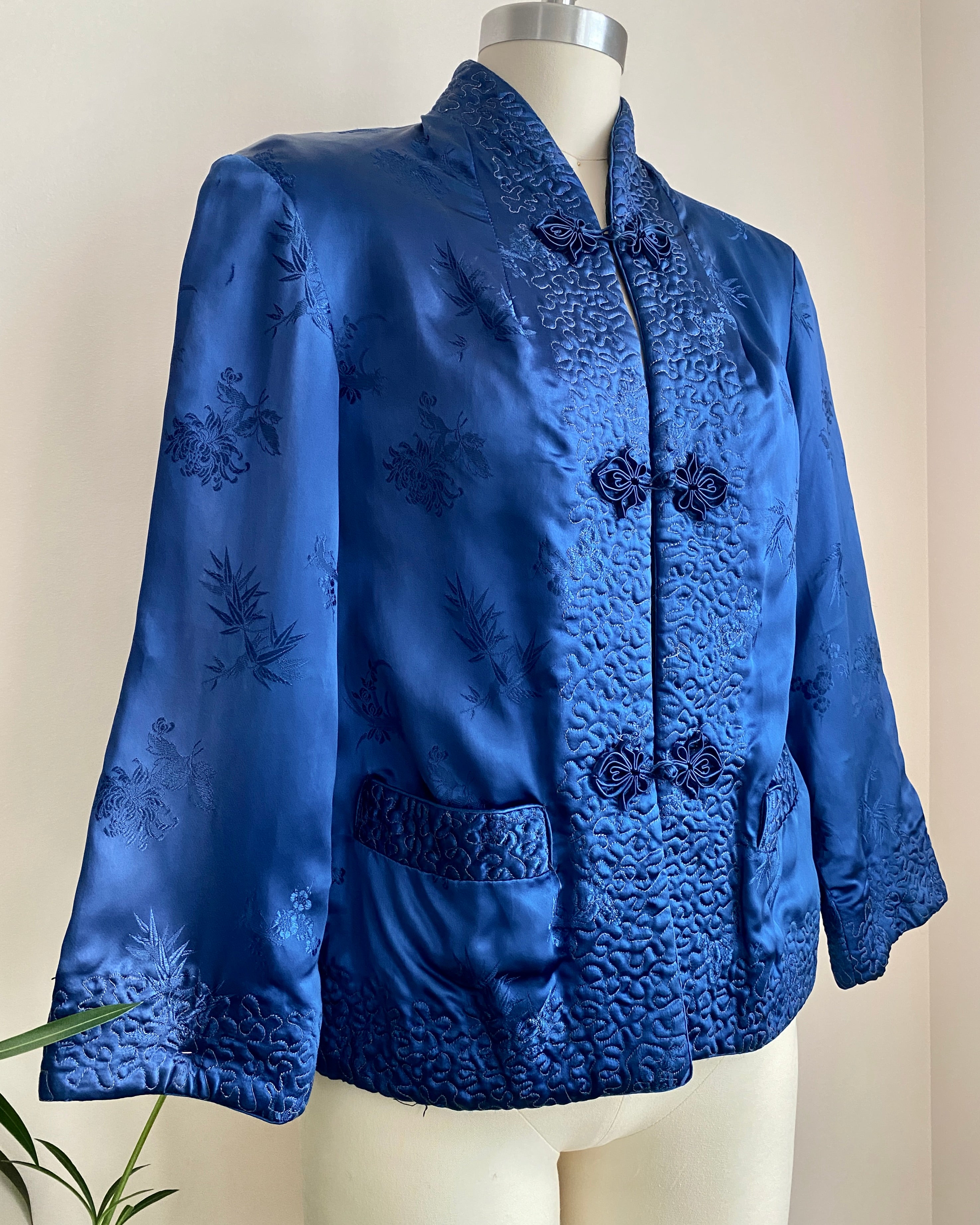 Chinese padded silk jacket best sale