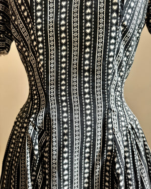 VINTAGE 1970s Black and White Cotton Heart and Floral Stripe Printed Victorian Prairie Style Dress S 4