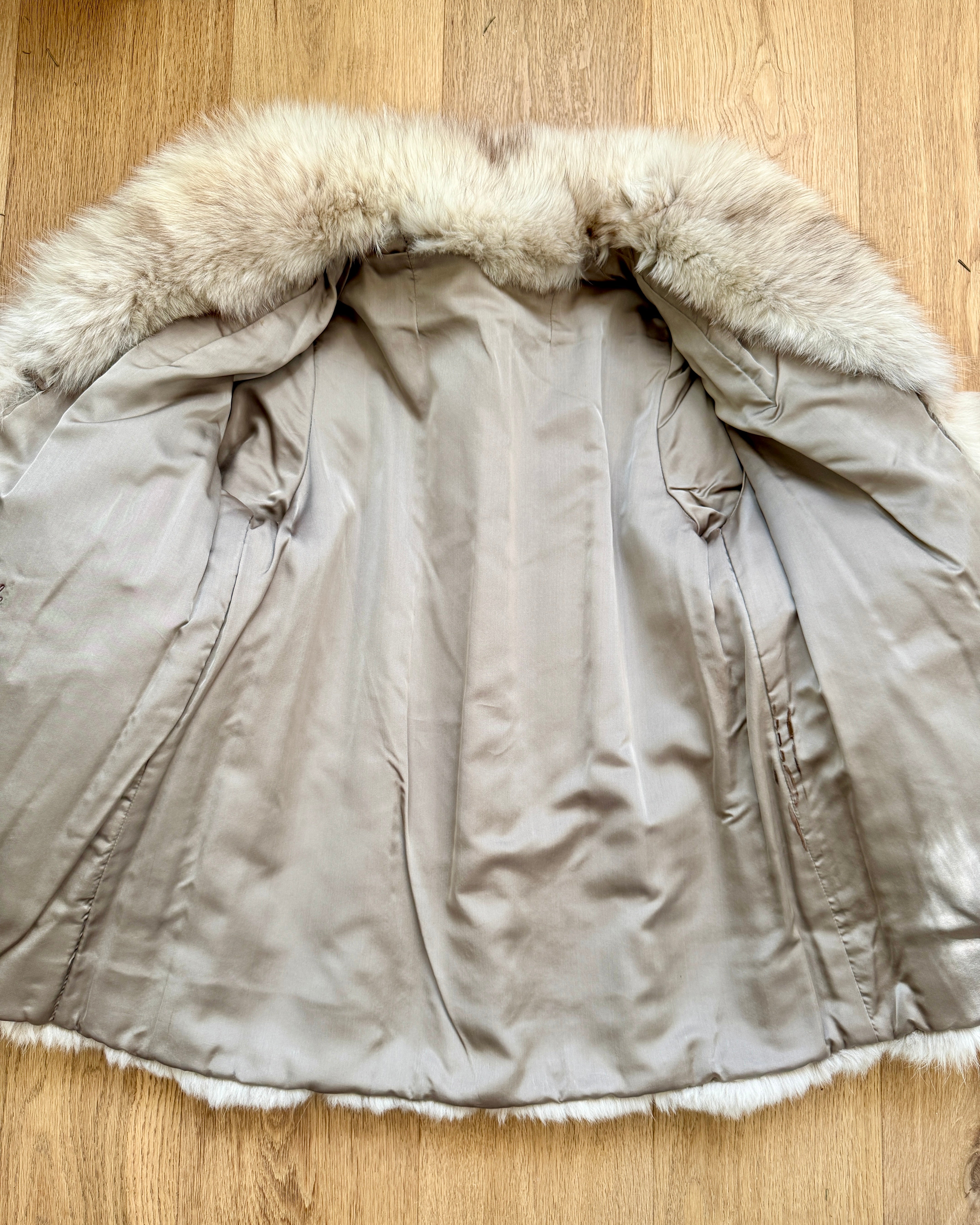 Vintage White Norwegian Fox Fur Kate Moss style Short Jacket Coat with Bell Sleeves Made in Canada Small 4