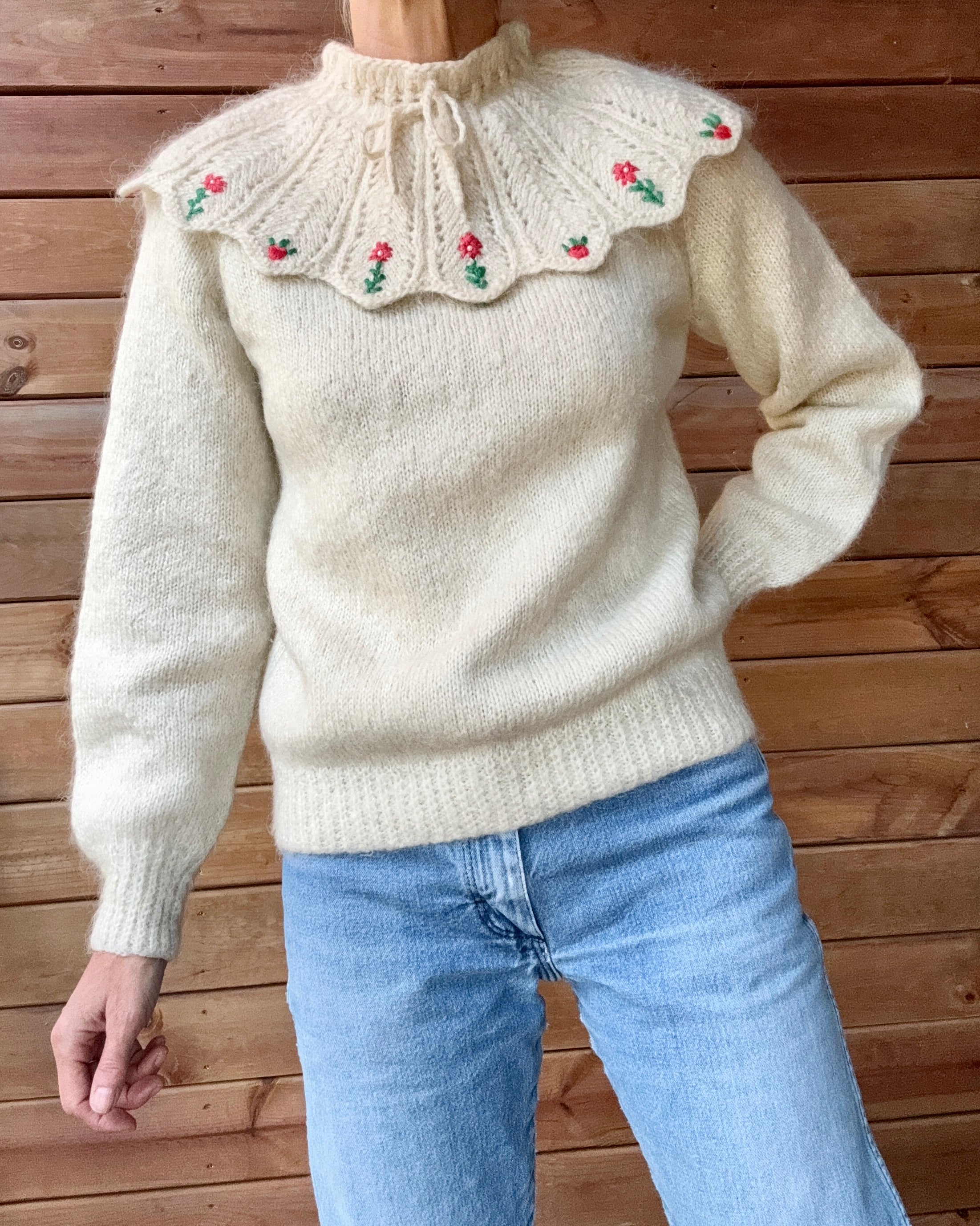 Vintage Handknit Tyrolean Style Bib Collar with floral Embroidery Wool and Mohair Cream Sweater M