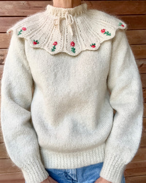 Vintage Handknit Tyrolean Style Bib Collar with floral Embroidery Wool and Mohair Cream Sweater M