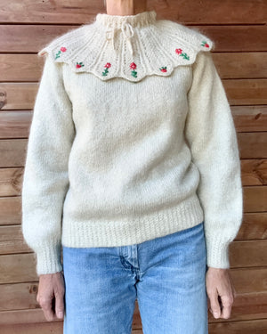 Vintage Handknit Tyrolean Style Bib Collar with floral Embroidery Wool and Mohair Cream Sweater M